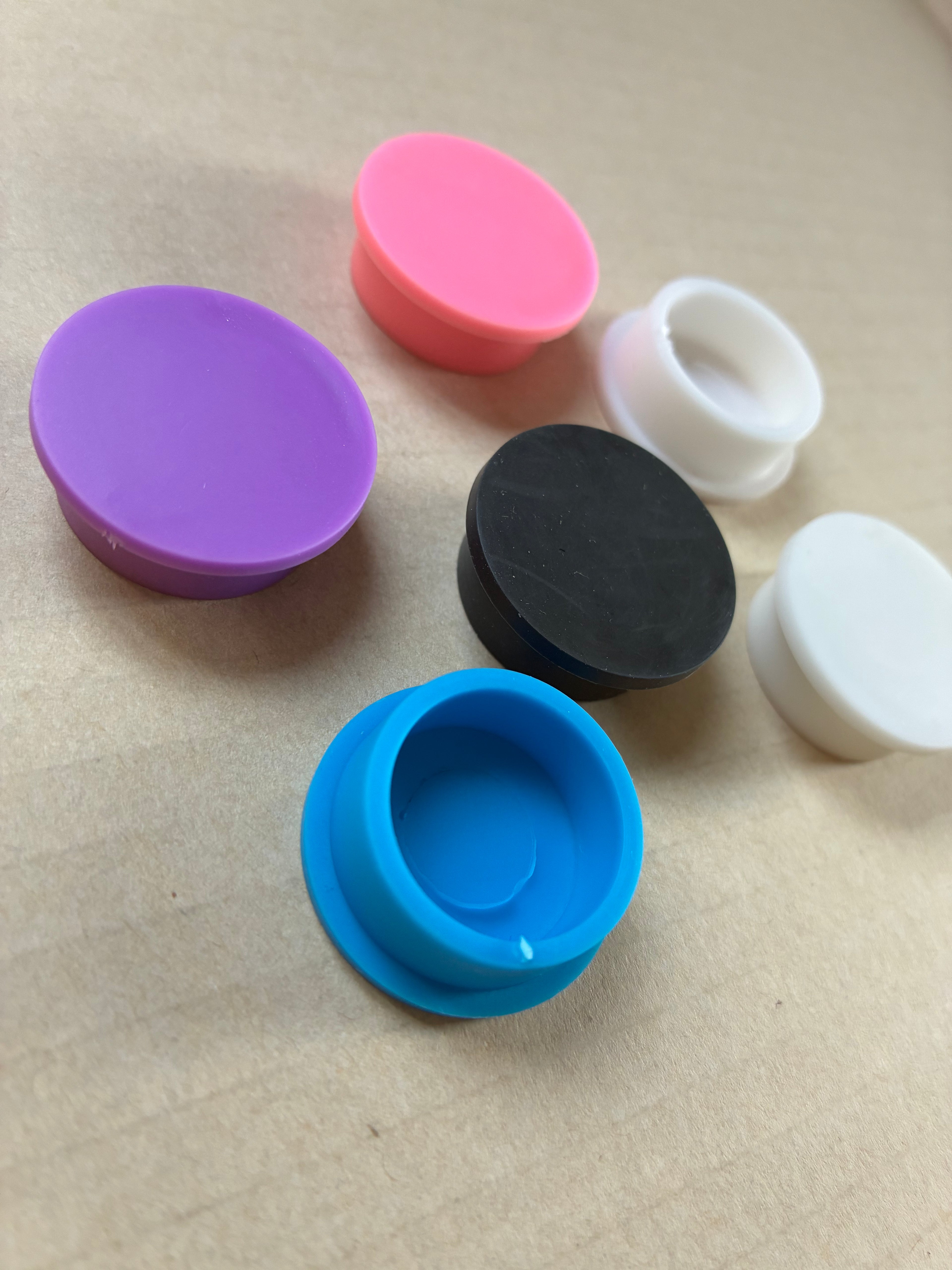 Reusable Caps